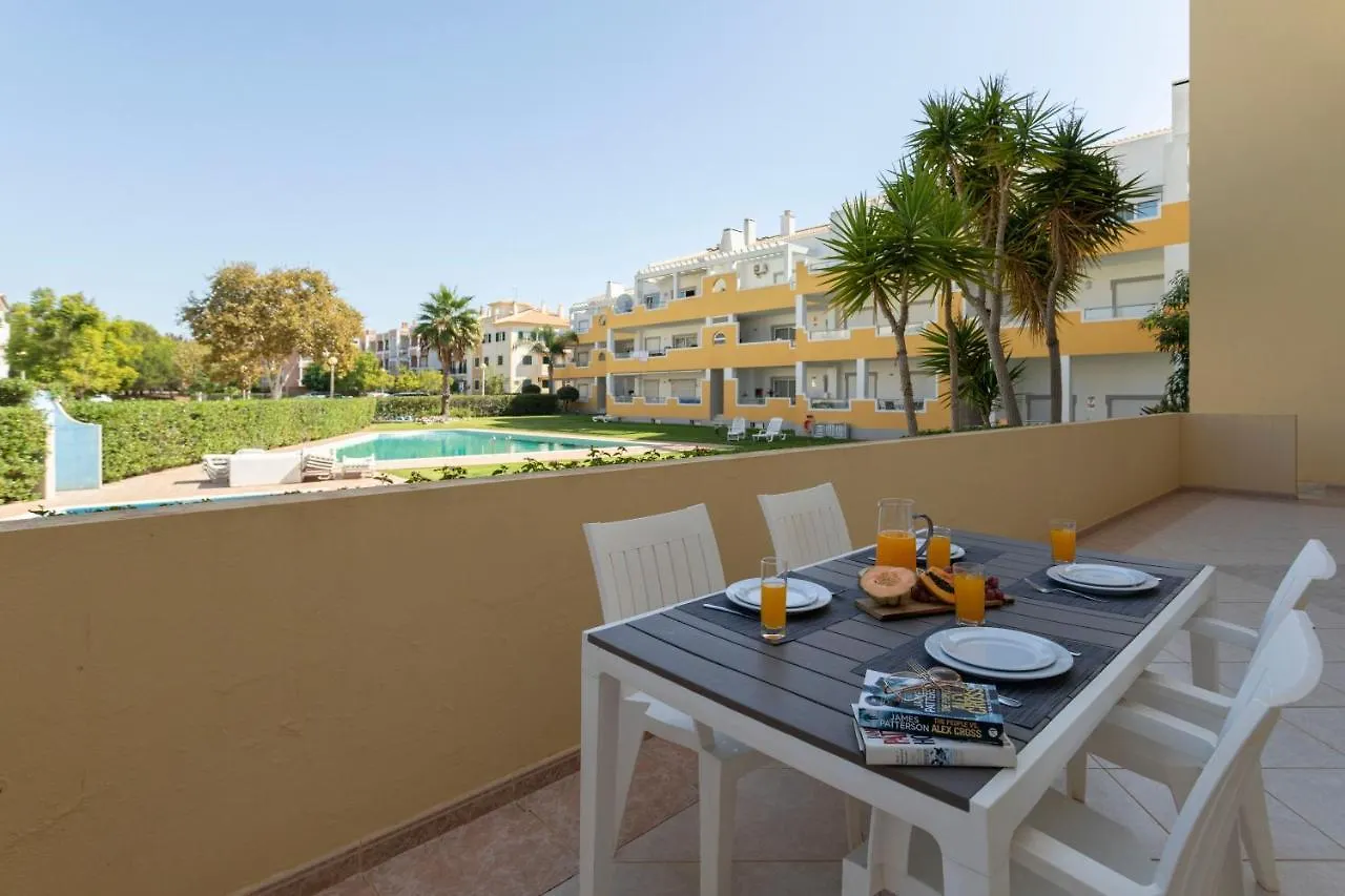 Centralgarve - Spacious & Elegant - Vilamoura W Pool - Jacarandas Quarteira Apartment