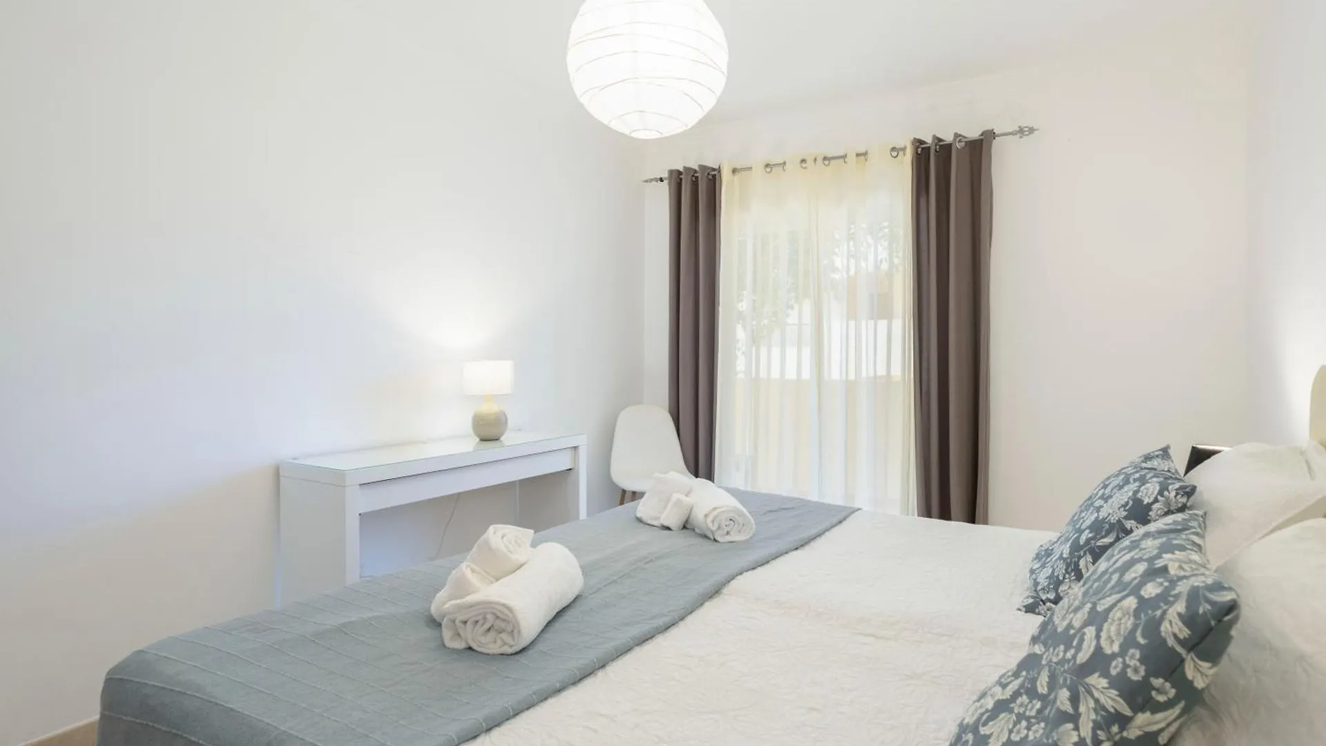 Apartment Centralgarve - Spacious & Elegant - Vilamoura W Pool - Jacarandas Quarteira Portugal