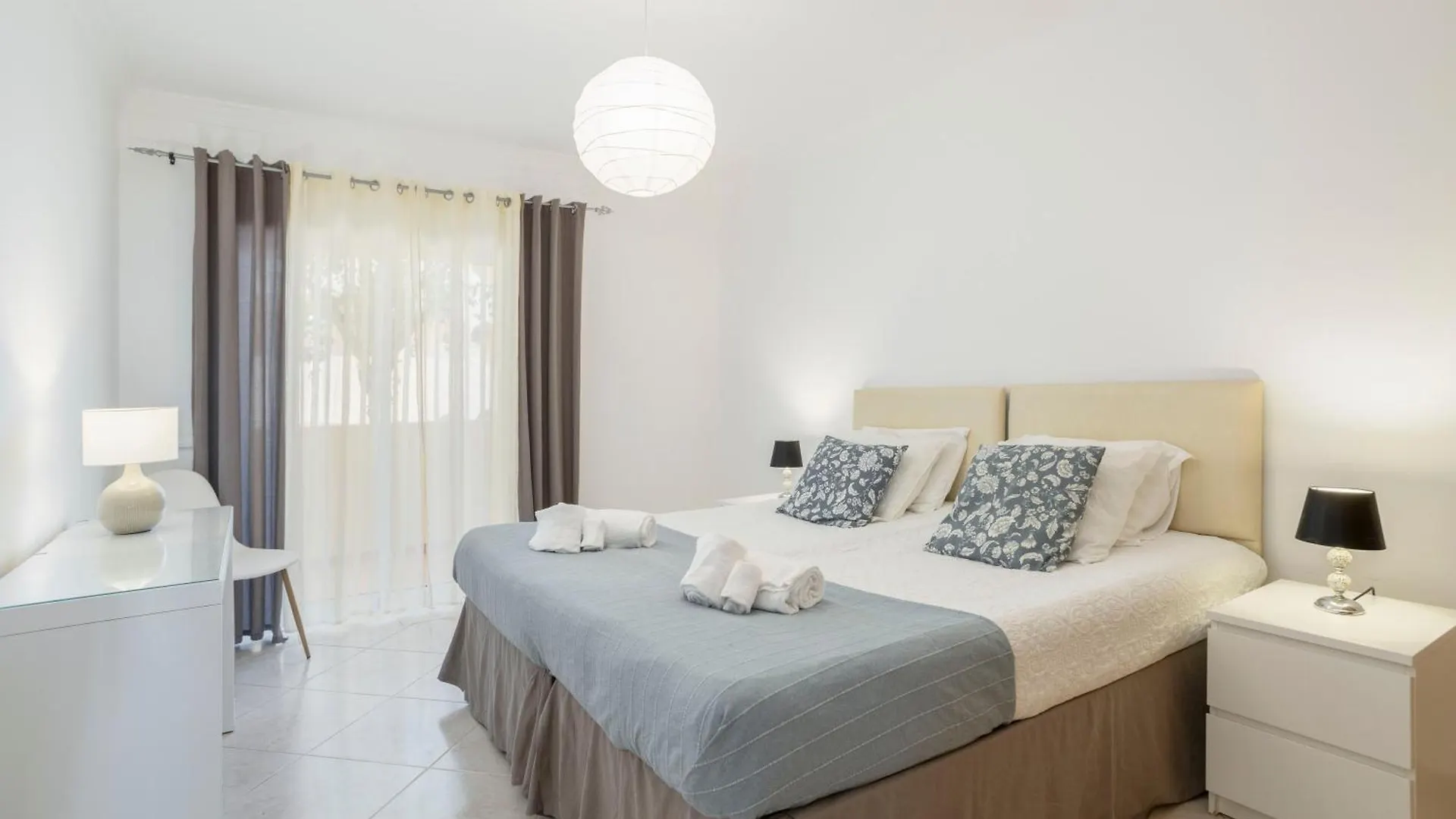 Centralgarve - Spacious & Elegant - Vilamoura W Pool - Jacarandas Quarteira Apartment